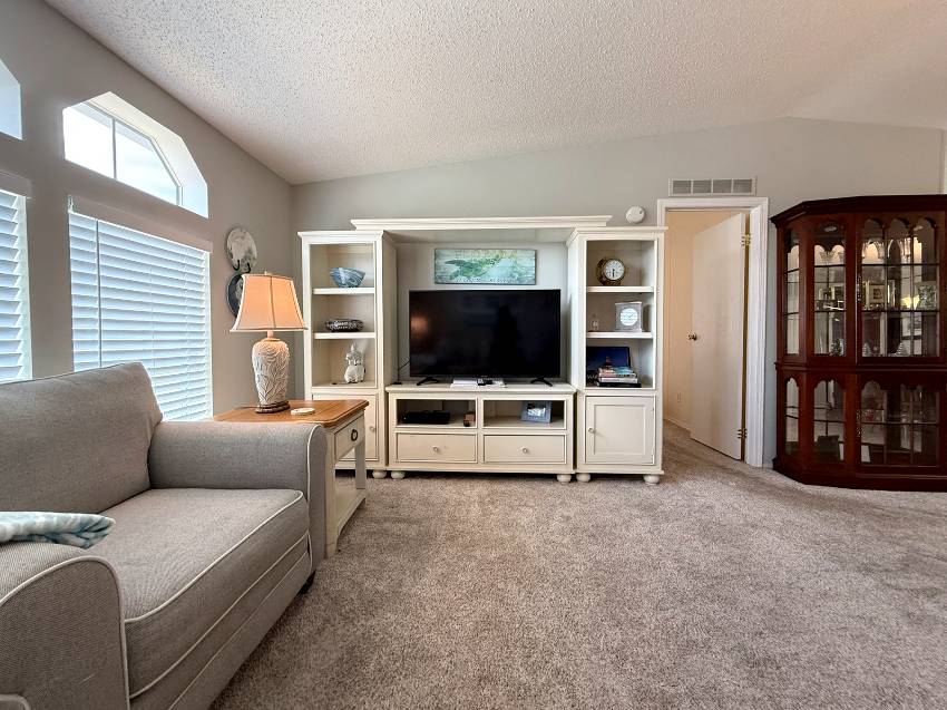 261 Gardenia Lane a Parrish, FL Mobile or Manufactured Home for Sale